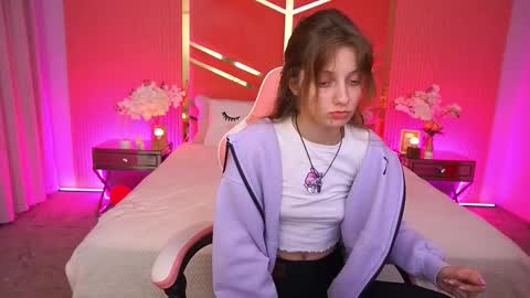 Foxy online show from December 17, 2:10 pm