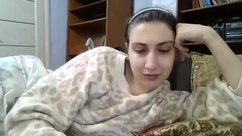 cutekattie online show from November 23, 1:57 pm