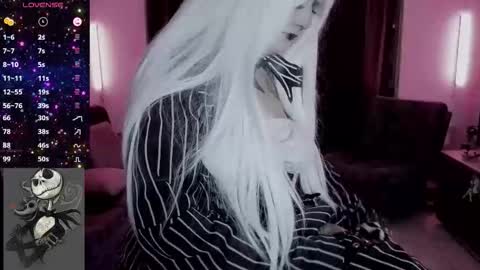 Snapshot of cutesarah_10 chatting on October 5, 1:54 am cutesarah_10 online show from October 5, 1:54 am