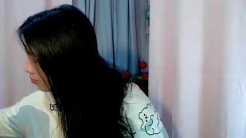 cute online show from February 3, 6:40 am