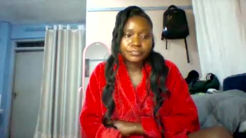 cutezola online show from December 19, 2:38 am