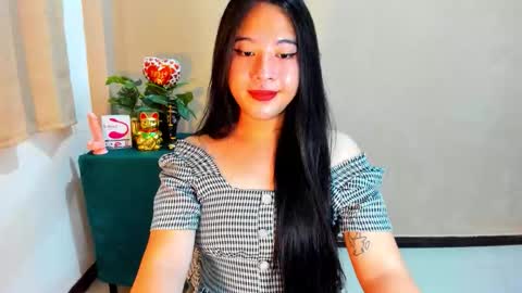 cutie_asianwoman online show from October 9, 8:18 am