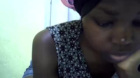 Snapshot of cutiehanish4 chatting on October 13, 5:59 pm cutiehanish4 online show from October 13, 5:59 pm