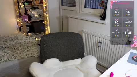 Alice  online show from January 28, 1:59 pm