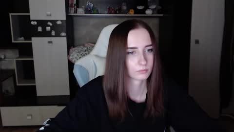 Snapshot of cutti_crystal chatting on October 22, 8:03 pm Cutti Crystal online show from October 22, 8:03 pm