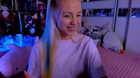 Nora online show from March 3, 9:21 pm