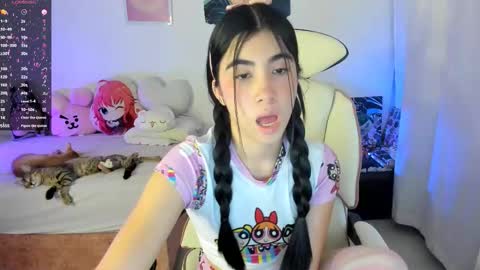 Snapshot of cyber_lizz chatting on October 2, 9:20 pm Liz online show from October 2, 9:20 pm