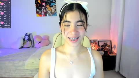 Snapshot of cyber_lizz chatting on February 15, 9:17 pm Liz online show from February 15, 9:17 pm