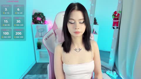 cyber_princess_ online show from December 17, 8:21 pm