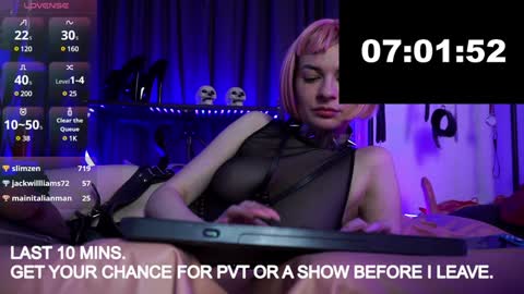 Snapshot of cyberxgoddess_ chatting on February 6, 1:10 pm Lily Goddess online show from February 6, 1:10 pm