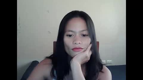 cyla618015 online show from May 9, 5:53 am