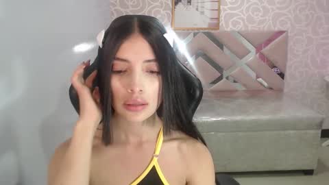 CINTIA ARAUJO online show from October 8, 4:17 am