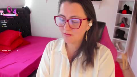 Mia  online show from September 14, 2:37 pm