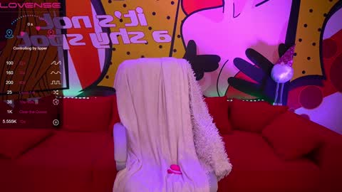 Snapshot of daenerys_daen chatting on December 12, 9:30 am daenerys_daen online show from December 12, 9:30 am