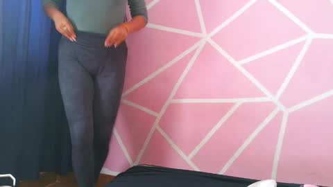 dafna lorens  online show from April 12, 6:54 pm