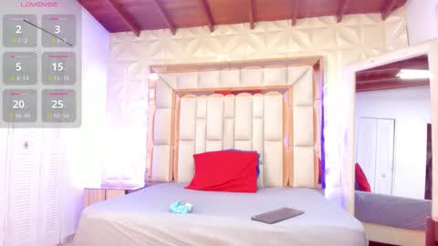 Dafnee online show from March 23, 12:33 pm