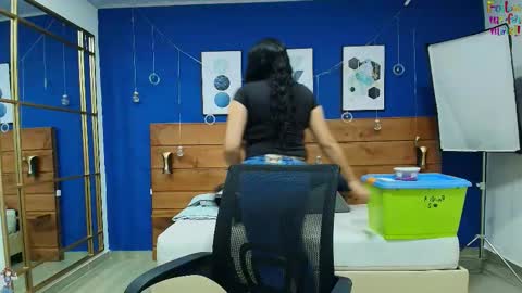  Dahiana  online show from November 18, 8:32 pm