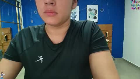  Dahiana  online show from December 5, 8:32 pm