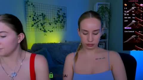 Little Di online show from September 18, 7:34 pm