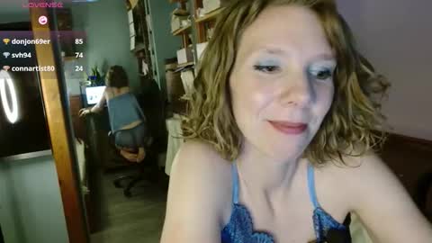 daisy_lovely online show from October 30, 4:59 am
