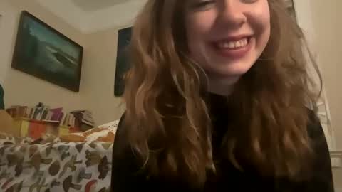 Snapshot of daisybaby699 chatting on February 25, 8:14 am DaisyB3 online show from February 25, 8:14 am