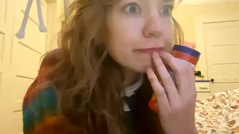 Snapshot of daisybaby699 chatting on February 23, 11:54 pm DaisyB3 online show from February 23, 11:54 pm