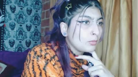    --  -- help me reach 100 hands up  online show from February 20, 11:21 pm