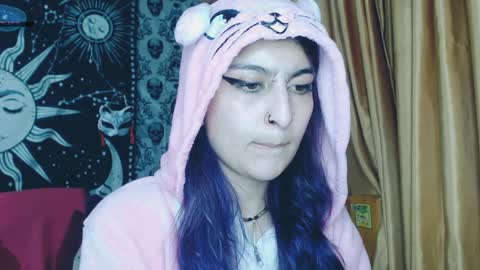    --  -- help me reach 100 hands up  online show from January 22, 4:44 am