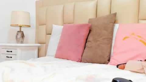 Brisa   online show from December 4, 11:56 am