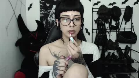 dakota online show from March 12, 3:31 am