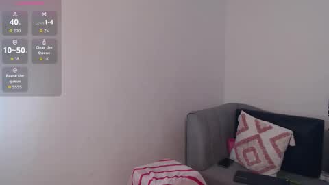    online show from October 19, 12:12 am