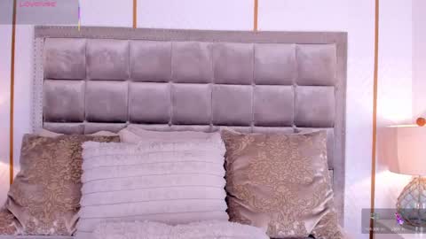    online show from April 12, 7:55 am