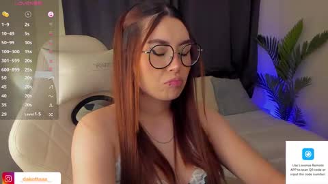 Snapshot of dakottaa__ chatting on March 1, 11:37 pm dakottaa__ online show from March 1, 11:37 pm