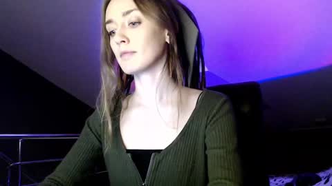 Snapshot of dalia_peach chatting on December 12, 10:34 am Dalia online show from December 12, 10:34 am