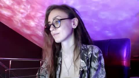 Snapshot of dalia_peach chatting on February 4, 9:17 am Dalia online show from February 4, 9:17 am