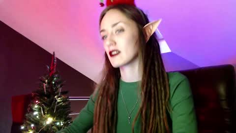 Snapshot of dalia_peach chatting on December 25, 10:28 am Dalia online show from December 25, 10:28 am