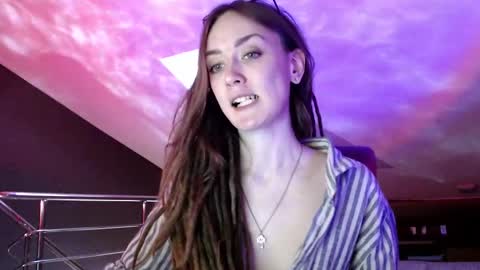Snapshot of dalia_peach chatting on February 24, 10:13 am Dalia online show from February 24, 10:13 am