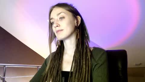 Snapshot of dalia_peach chatting on December 7, 10:12 am Dalia online show from December 7, 10:12 am