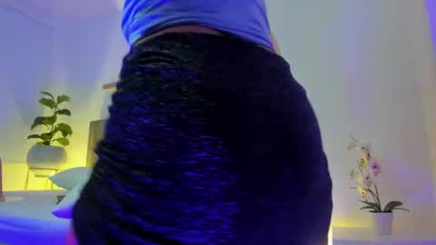 D A L I L A online show from October 22, 9:53 pm