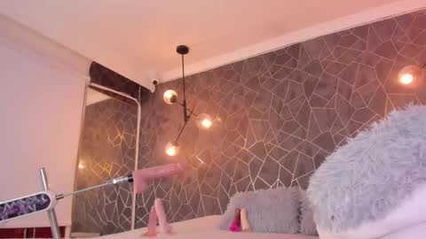    online show from September 17, 10:41 pm