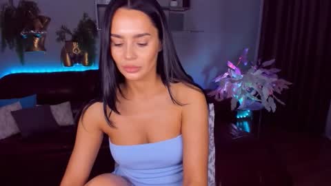 DanaMiers online show from April 14, 4:12 am