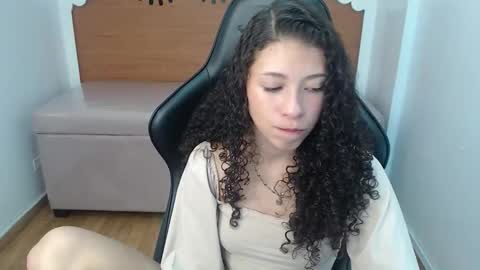 Danatella  online show from November 8, 1:27 pm