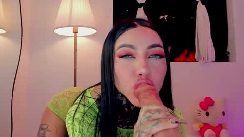 Dani online show from October 16, 1:30 am