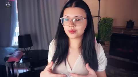 Snapshot of danibedonie chatting on October 13, 4:37 am Venice online show from October 13, 4:37 am