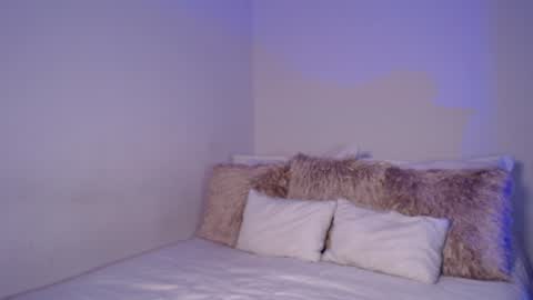 Lucia online show from January 17, 6:54 pm