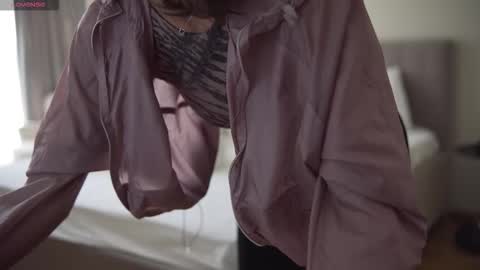 Danielle online show from September 9, 8:03 am