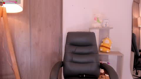 Danielle Rose online show from November 12, 11:03 pm