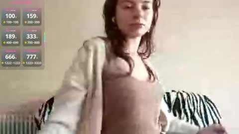 Mia online show from January 15, 7:36 am