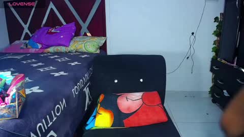 danisabrownn online show from March 3, 1:04 pm