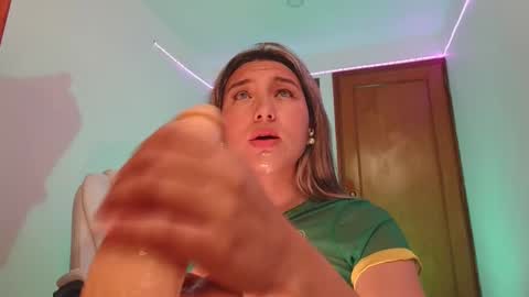 Pau online show from February 3, 6:40 am